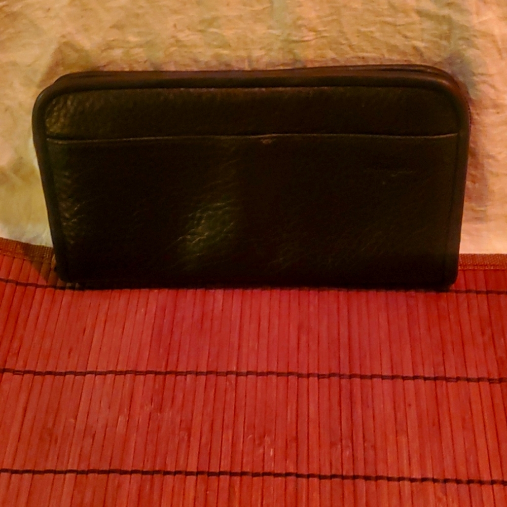 Ellington Black Leather Walletp